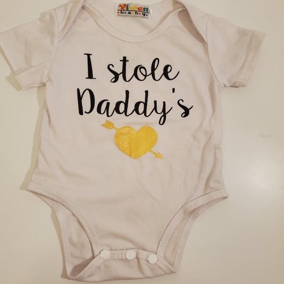 Other - "I stole Daddy's Heart" Graphic Onesie